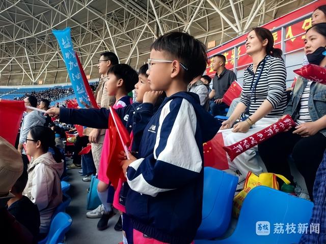 星空体育最新下载-包含火爆赛场燃情热血，球迷热情满满的词条